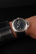 Cargar la imagen en la vista de la galería, Panerai Luminor Submersible 1950 Pangaea Depth Gauge PAM00307 Box + og. Papiere Panerai Service 2024
