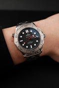 Cargar la imagen en la vista de la galería, Omega Seamaster Professional Chronometer 21030422001002 Box + og. Papiere "Nekton"
