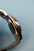 Cargar la imagen en la vista de la galería, Rolex Day-Date 36 118239 Original Papiere Blue Wave Dial, White Gold, Serviced
