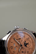 Bild in Galerie-Betrachter laden, Breitling Premier B25 Datora 42 AB2510 Box + og. Papiere Salmon Dial
