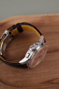Bild in Galerie-Betrachter laden, Breitling Premier B25 Datora 42 AB2510 Box + og. Papiere Salmon Dial
