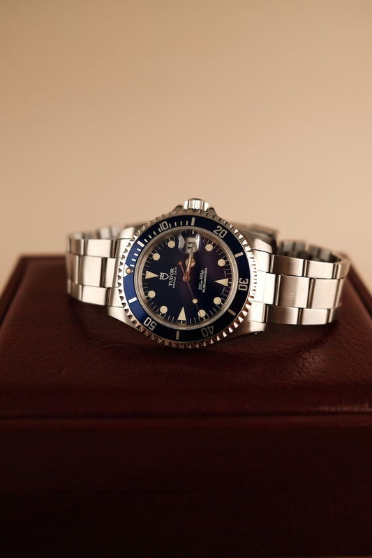 Tudor Submariner 40mm  79190 Box + og. Papiere Blau Originales Band SERVICED Collector Watch