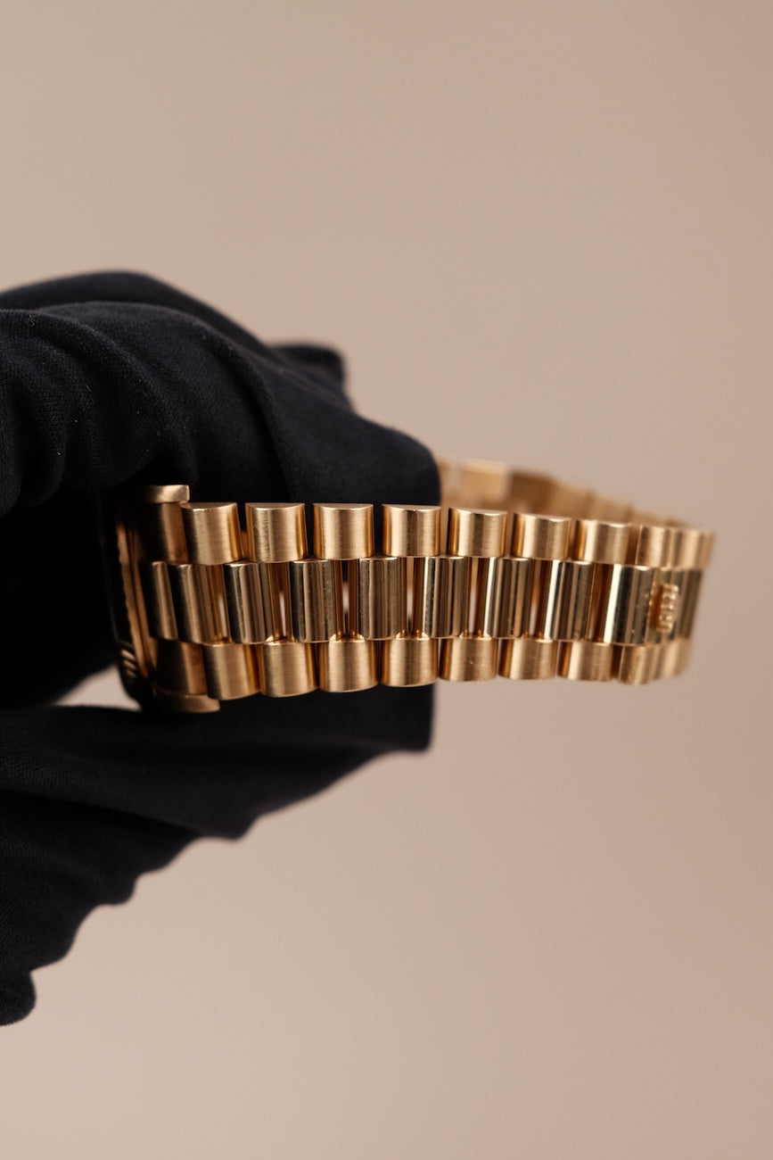 Rolex Day-Date 36 18238 Box + og. Papiere Champagne Diamond Dial