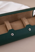 Bild in Galerie-Betrachter laden, Uhrenrolle 3 - Large - Emerald Green
