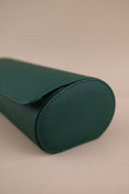 Bild in Galerie-Betrachter laden, Uhrenrolle 3 - Large - Emerald Green
