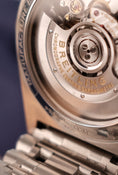 Bild in Galerie-Betrachter laden, Breitling Chronomat B01 42 Ice Blue  PB0134 Box + og. Papiere Steel Bracelet
