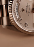 Cargar la imagen en la vista de la galería, Rolex Day-Date 36 WG Silver Diamond Dial Mint Condition 18239 No Lume
