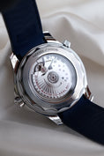 Carica l'immagine nel visualizzatore della galleria, Omega Seamaster 300 Diver 210.32.42.20.03.001 - Detail view 6

