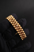 Cargar la imagen en la vista de la galería, Rolex Day-Date 36 18238 Box + og. Papiere Champagne Diamond Dial
