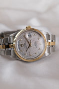 Cargar la imagen en la vista de la galería, Tudor Prince Date Day 76213 Original Papiere Silver Linen Diamond Dial, SERVICED, First Buyer's Invoice
