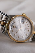 Cargar la imagen en la vista de la galería, Tudor Prince Date Day 76213 Original Papiere Silver Linen Diamond Dial, SERVICED, First Buyer's Invoice
