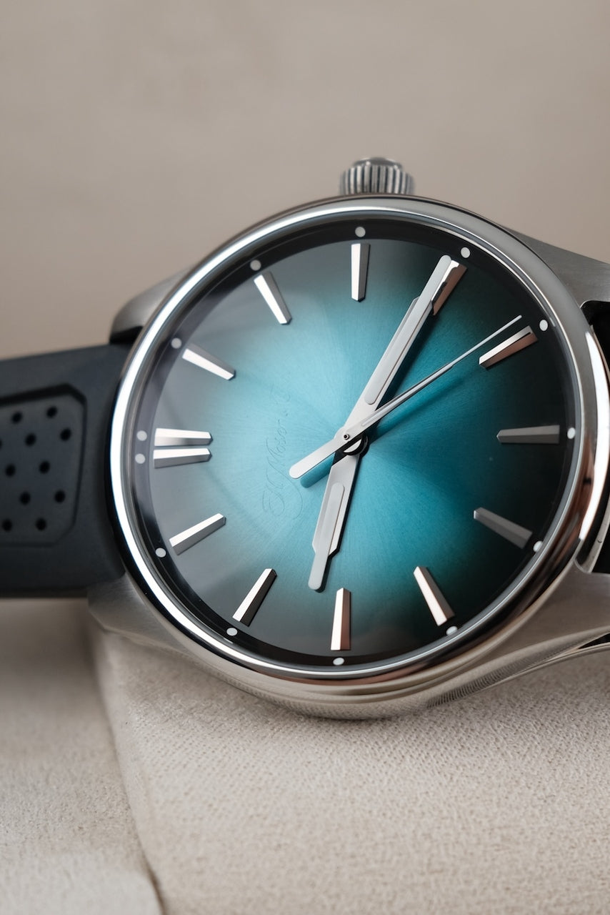 H.Moser & Cie Pioneer 42  3200-1214 Box + og. Papiere Mega Cool Blue Lagoon, 42,8mm