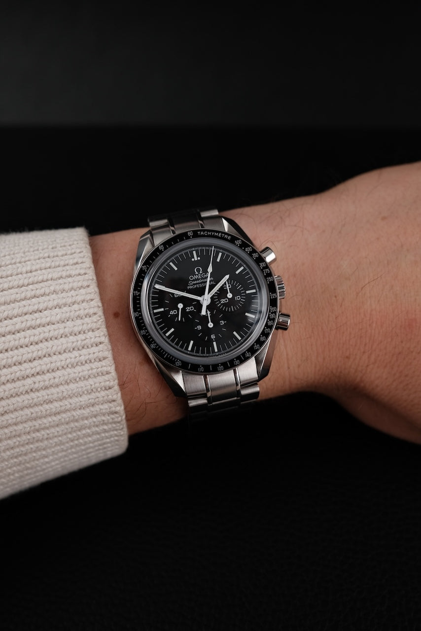 Omega Speedmaster Moonwatch 31130423001006 - Detail view 9