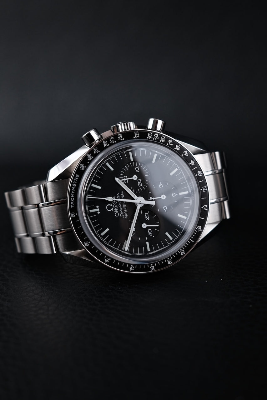 Omega Speedmaster Moonwatch 31130423001006 - Detail view 2