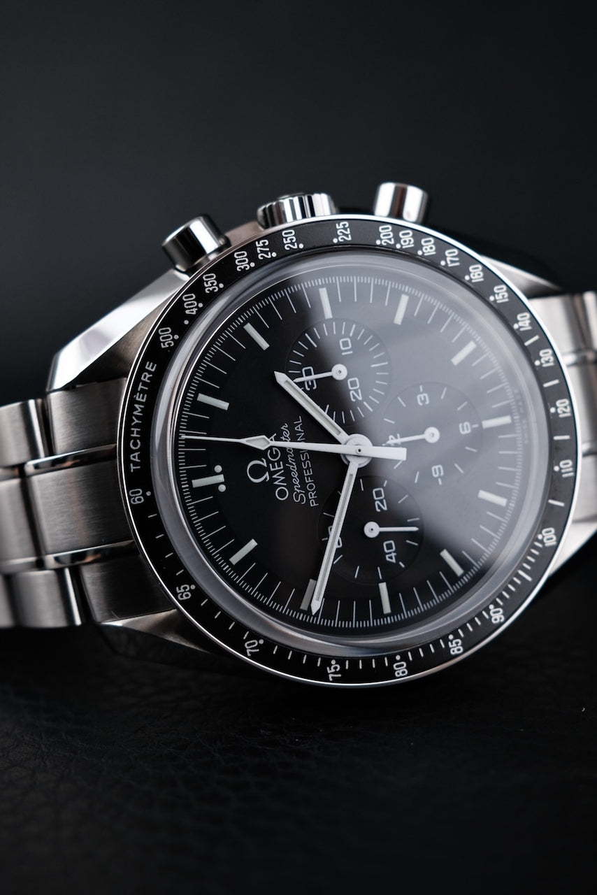 Omega Speedmaster Moonwatch 31130423001006 - Detail view 3