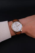 Carica l'immagine nel visualizzatore della galleria, IWC Portugieser Regulateur 750  IW544402 - Detail view 12

