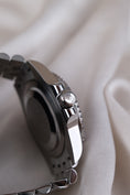 Carica l'immagine nel visualizzatore della galleria, Rolex GMT-Master II, Pepsi 126710BLRO - Detail view 7
