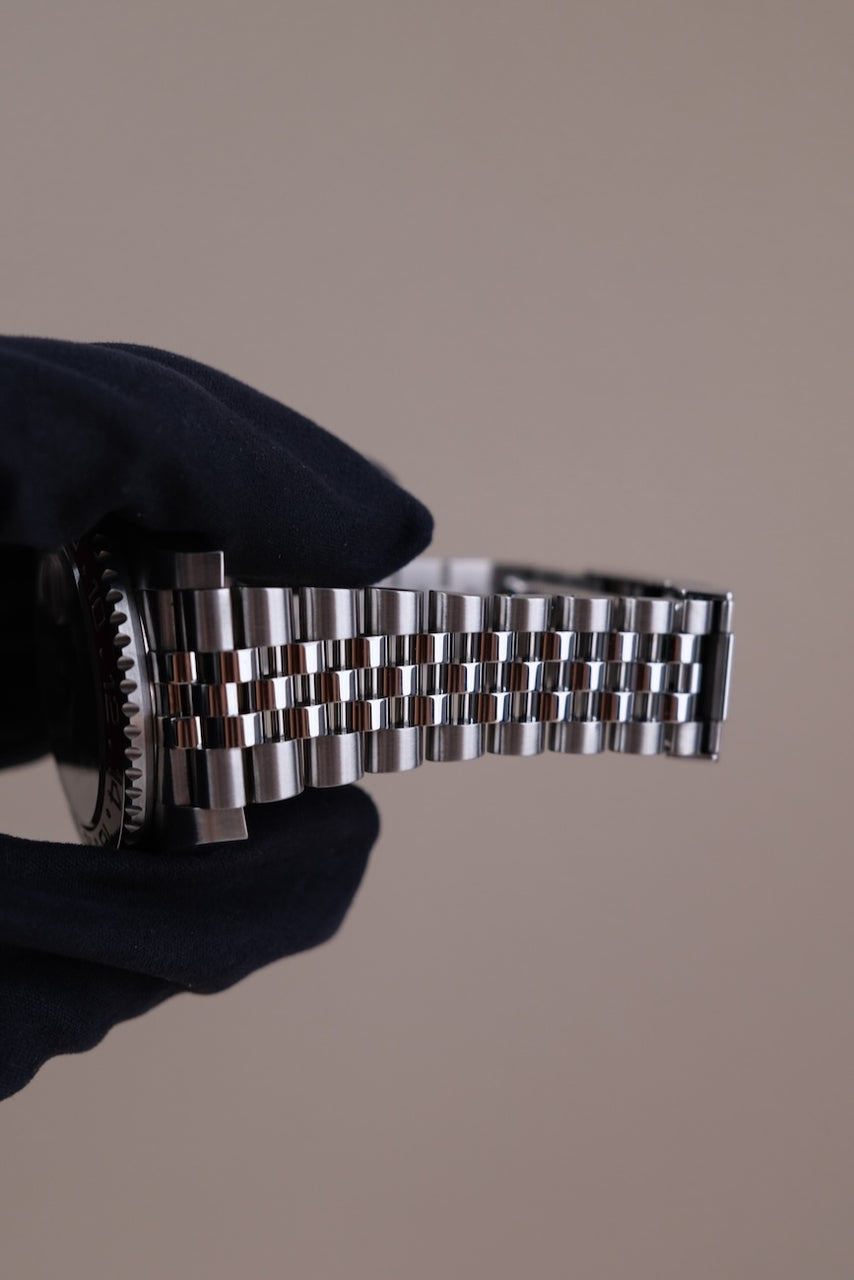 Rolex GMT-Master II, Pepsi 126710BLRO - Detail view 11