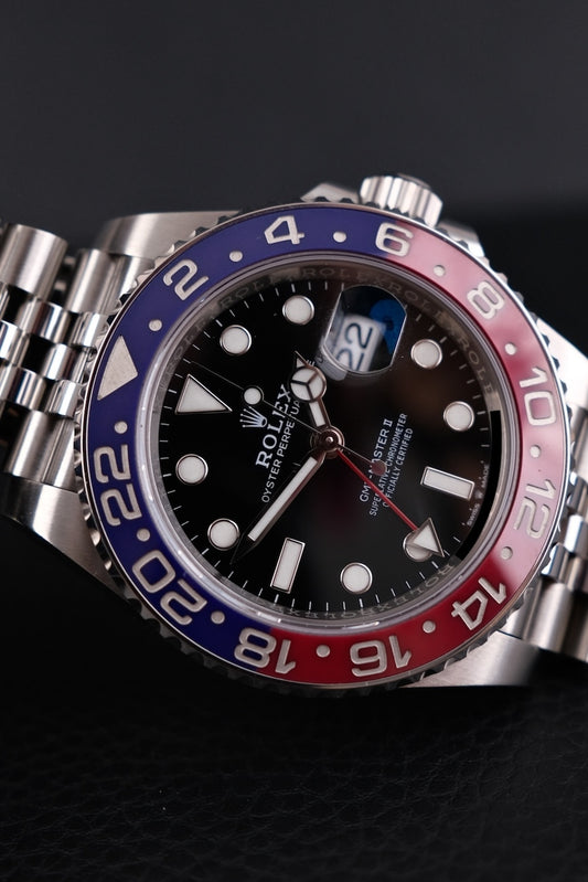 Rolex GMT-Master II, Pepsi 126710BLRO - Detail view 1