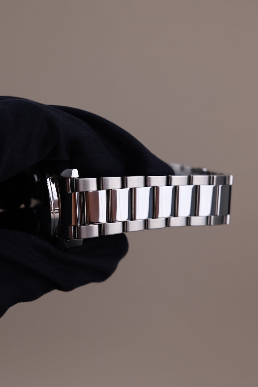 Omega Seamaster Aqua Terra 23110422103003 - Detail view 10