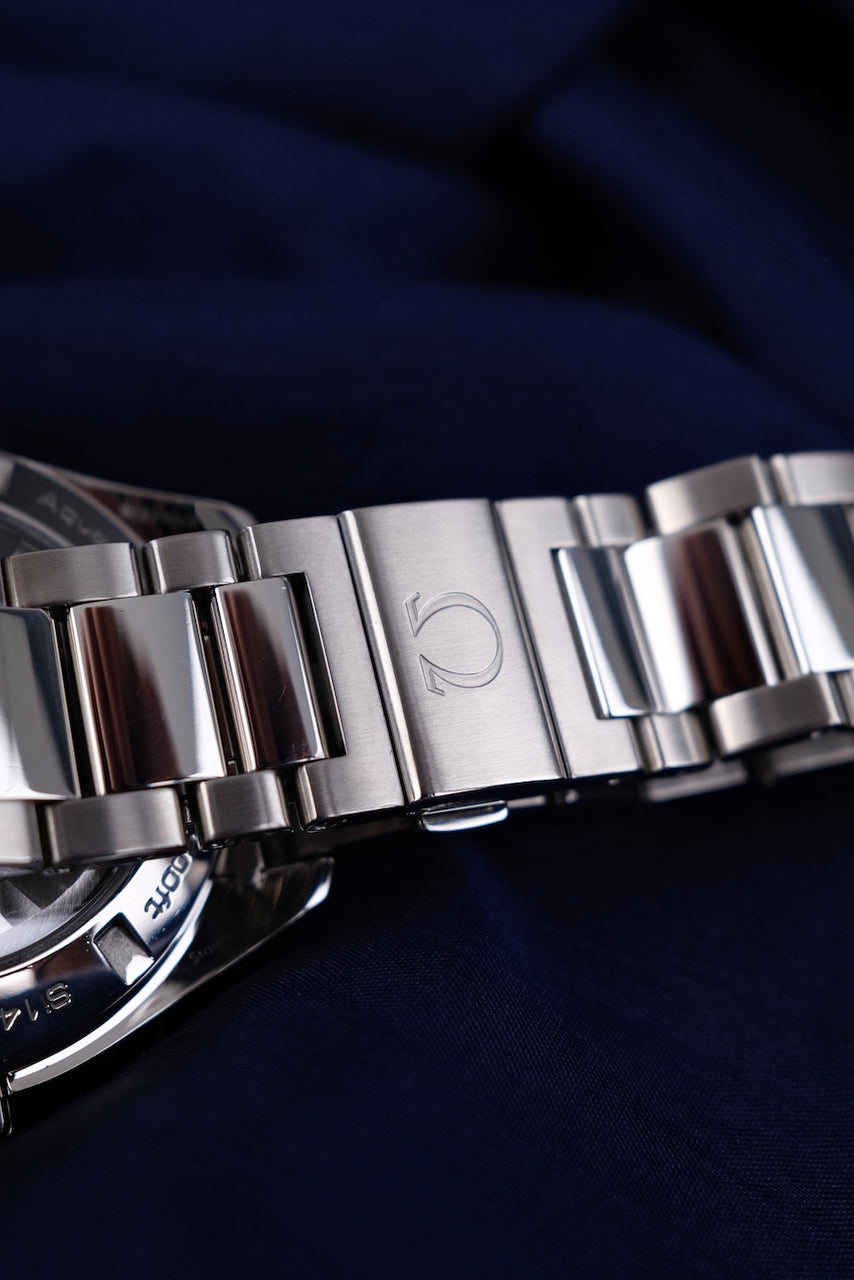 Omega Seamaster Aqua Terra 23110422103003 - Detail view 9