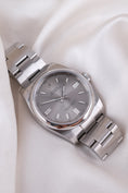 Bild in Galerie-Betrachter laden, Rolex Oyster Perpetual 36 116000 - Detail view 3

