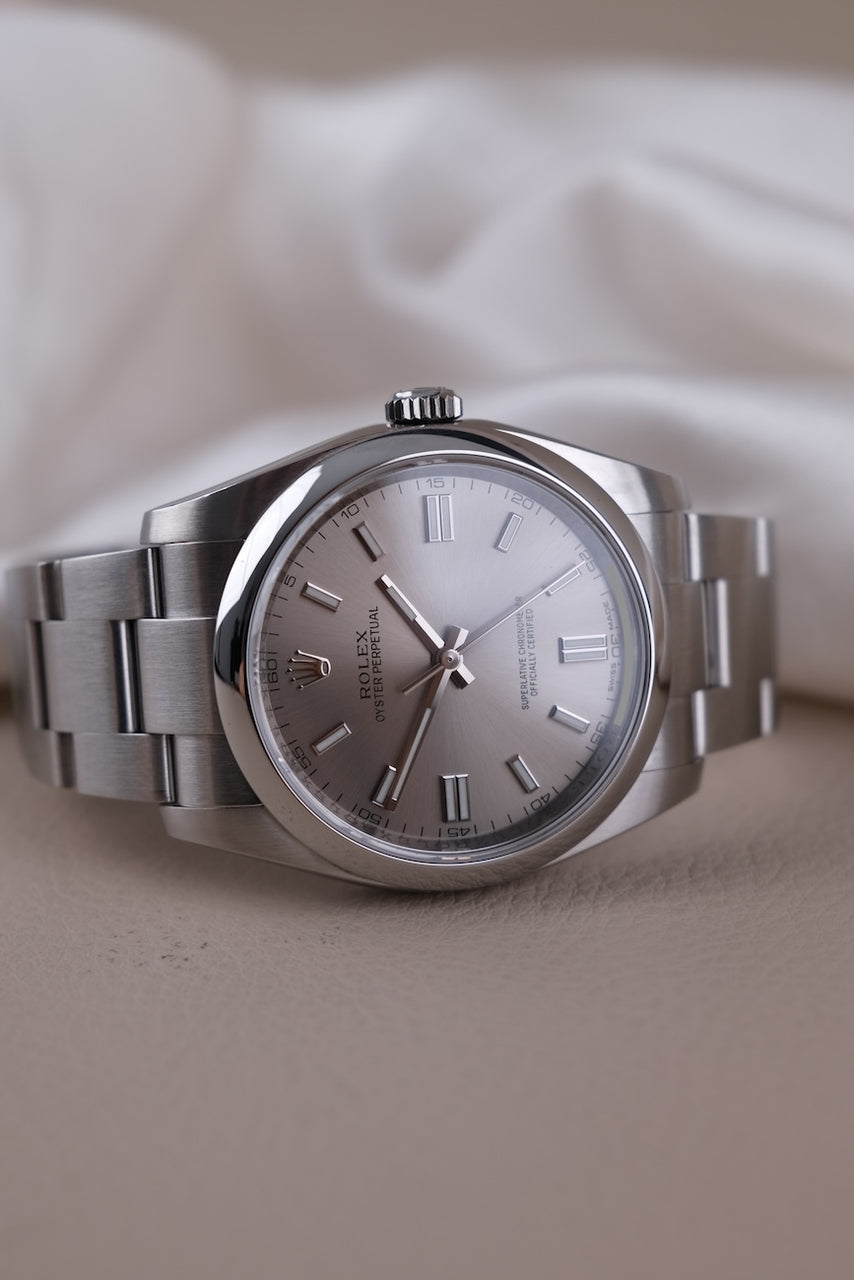 Rolex Oyster Perpetual 36 116000 - Detail view 2