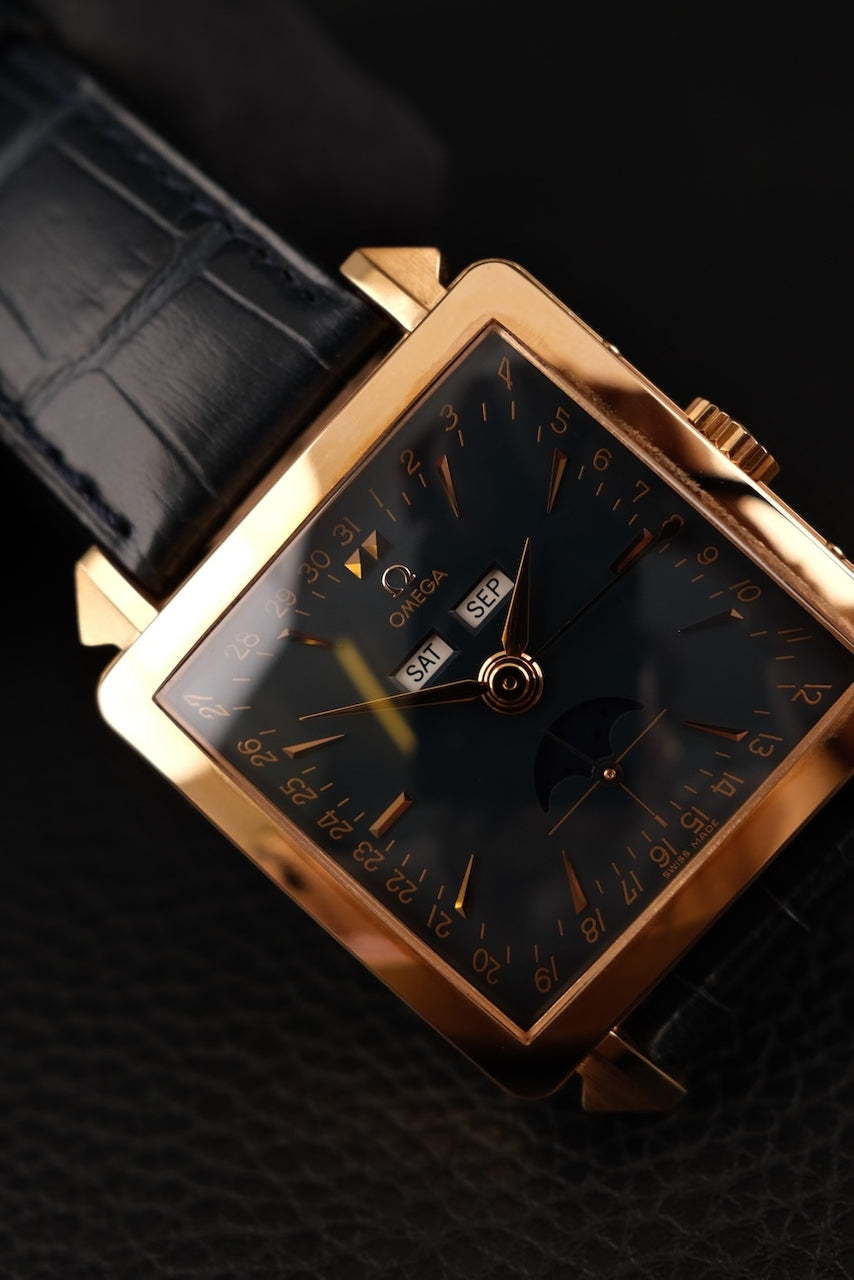 Omega Cosmic 1951 Museum Collection Collector´s Series Number Two 57018000  Box + og. Papiere NOS NEVER WORN Rose Triple Date