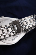 Bild in Galerie-Betrachter laden, Tudor Royal 41 28600 Box + og. Papiere Blue Roman Dial, German First Buyer's Invoice
