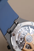 Carica l'immagine nel visualizzatore della galleria, Audemars Piguet Royal Oak Offshore Tiffany Blue 26238ST.OO.A340CA.01 - Detail view 10
