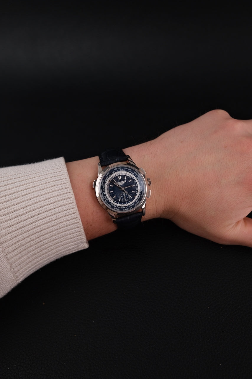 Patek Philippe World Time Chronograph 5930G-010 Box + og. Papiere Blue Dial, 2022, White Gold, EU Delivered, Flyback