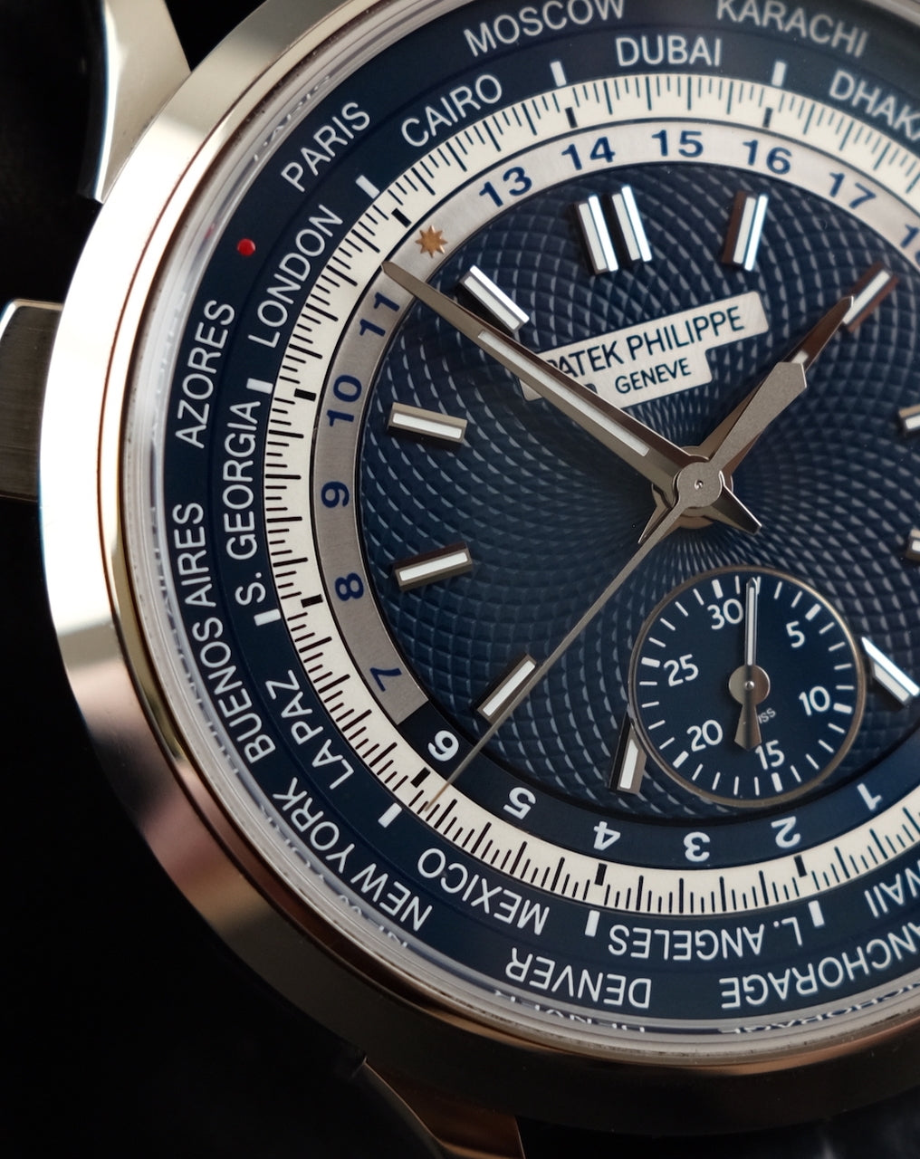 Patek Philippe World Time Chronograph 5930G-010 Box + og. Papiere Blue Dial, 2022, White Gold, EU Delivered, Flyback