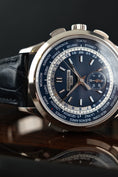 Cargar la imagen en la vista de la galería, Patek Philippe World Time Chronograph 5930G-010 Box + og. Papiere Blue Dial, 2022, White Gold, EU Delivered, Flyback
