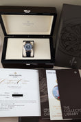 Cargar la imagen en la vista de la galería, Patek Philippe World Time Chronograph 5930G-010 Box + og. Papiere Blue Dial, 2022, White Gold, EU Delivered, Flyback
