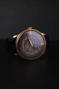 Load image into Gallery viewer, Junghans Meister Worldtimer 27/5013.01 Box + og. Papiere German Delivered, 40mm
