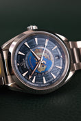 Cargar la imagen en la vista de la galería, Omega Seamaster Aqua Terra Worldtimer 22010432203001 Box + og. Papiere German Delivered, 43mm, 2022
