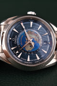 Cargar la imagen en la vista de la galería, Omega Seamaster Aqua Terra Worldtimer 22010432203001 Box + og. Papiere German Delivered, 43mm, 2022
