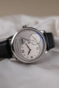 Bild in Galerie-Betrachter laden, A. Lange und Söhne Große Lange 1  115025F Box + og. Papiere Platin, Serviced 2023, German Delivered
