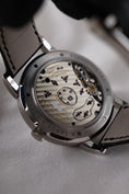 Bild in Galerie-Betrachter laden, A. Lange und Söhne Große Lange 1  115025F Box + og. Papiere Platin, Serviced 2023, German Delivered
