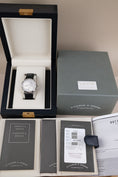 Bild in Galerie-Betrachter laden, A. Lange und Söhne Große Lange 1  115025F Box + og. Papiere Platin, Serviced 2023, German Delivered
