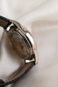 Cargar la imagen en la vista de la galería, Patek Philippe Annual Calendar 5146G-001 Box + og. Papiere 18k White Gold, Moonphase, German Delivered, Cream Dial
