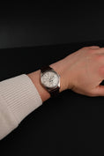 Cargar la imagen en la vista de la galería, Patek Philippe Annual Calendar 5146G-001 Box + og. Papiere 18k White Gold, Moonphase, German Delivered, Cream Dial
