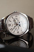 Cargar la imagen en la vista de la galería, Patek Philippe Annual Calendar 5146G-001 Box + og. Papiere 18k White Gold, Moonphase, German Delivered, Cream Dial
