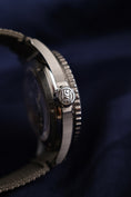 Bild in Galerie-Betrachter laden, Glashütte SeaQ Panoramadatum 1-36-13-02-81-34 Box + og. Papiere Blue Dial, incl. Orange Nato Glashütte Original Strap
