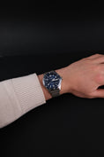 Bild in Galerie-Betrachter laden, Glashütte SeaQ Panoramadatum 1-36-13-02-81-34 Box + og. Papiere Blue Dial, incl. Orange Nato Glashütte Original Strap
