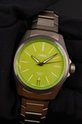 Cargar la imagen en la vista de la galería, Oris Pro Pilot x Kermit 0140077787157-Set Box + og. Papiere German Delivered
