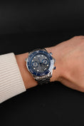 Carica l'immagine nel visualizzatore della galleria, Omega Seamaster Professional Chronograph 21030445106001 Box + og. Papiere Silver Grey Dial, German Delivered, 44mm
