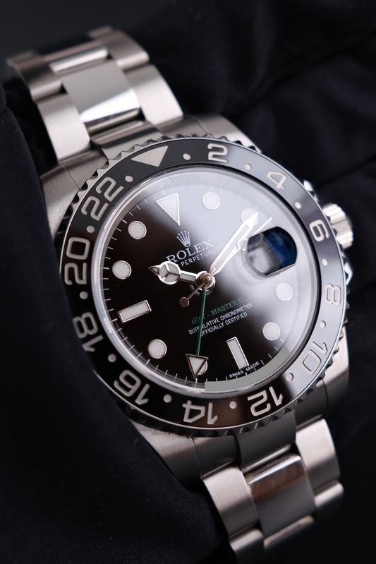Rolex GMT-Master II 116710LN - Detail view 1