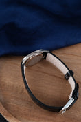 Carica l'immagine nel visualizzatore della galleria, Patek Philippe Golden Ellipse 3546 - Detail view 7
