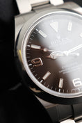 Cargar la imagen en la vista de la galería, Rolex Explorer 214270 Box + og. Papiere 39mm, LC EU
